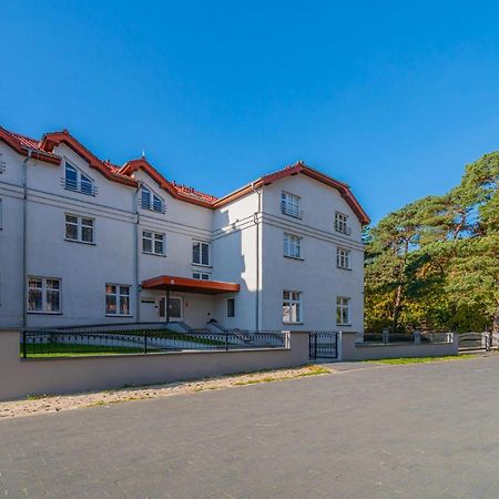 Nadmorski Dom Rekolekcyjny Mrzeżyno Exteriör bild