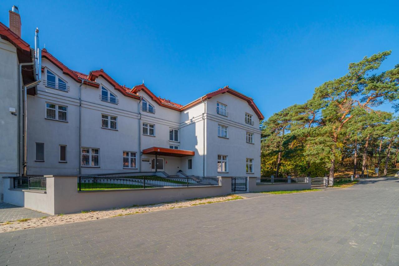 Nadmorski Dom Rekolekcyjny Mrzeżyno Exteriör bild